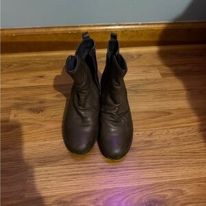 Taos Footwear Brown Ankle Boots